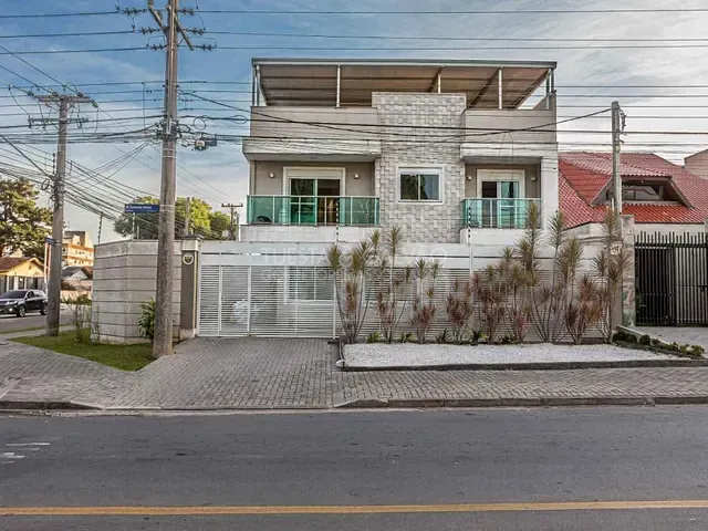 Sobrado com 141m² 3 quartos e 3 banheiros, à venda, no bairro Boqueirão em Curitiba