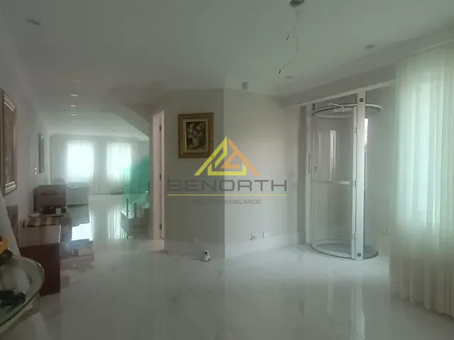 Sobrado com 340m² 3 quartos e 5 banheiros, para alugar, no bairro Santana em São Paulo