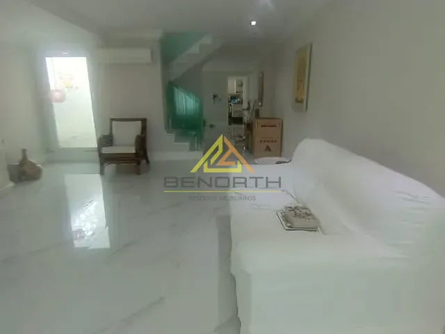 Sobrado com 340m² 3 quartos e 5 banheiros, para alugar, no bairro Santana em São Paulo