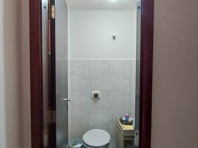 Sobrado com 122m² 3 quartos e 2 banheiros, à venda, no bairro Uvaranas em Ponta Grossa
