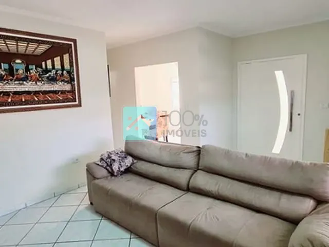 Sobrado com 250m² 4 quartos e 3 banheiros, à venda, no bairro Jardim Satélite em São José dos Campos