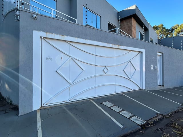 Sobrado com 255m² 3 quartos e 4 banheiros, à venda, no bairro Jardim Roselândia em Franca