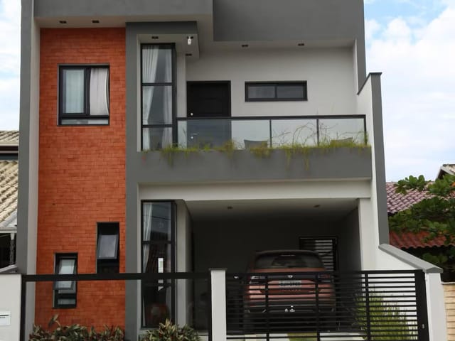 Sobrado com 156m² 4 quartos e 3 banheiros, à venda, no bairro PRAIA ALEGRE em Penha