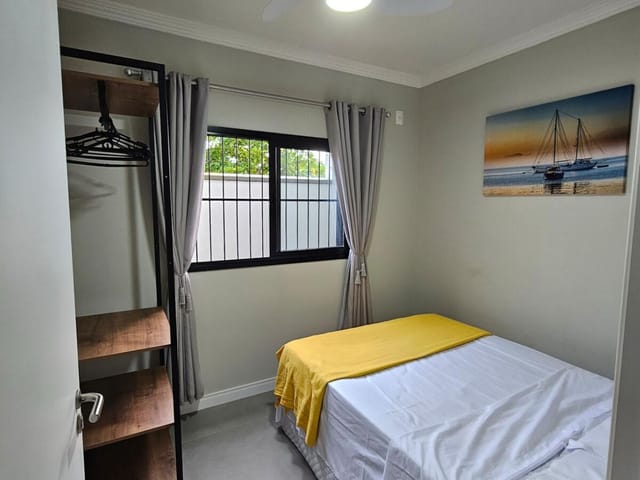 Sobrado com 156m² 4 quartos e 3 banheiros, à venda, no bairro PRAIA ALEGRE em Penha