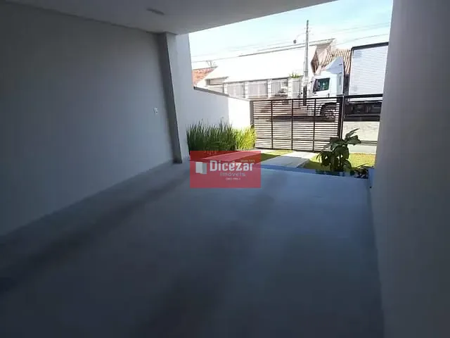 Sobrado com 156m² 4 quartos e 3 banheiros, à venda, no bairro PRAIA ALEGRE em Penha