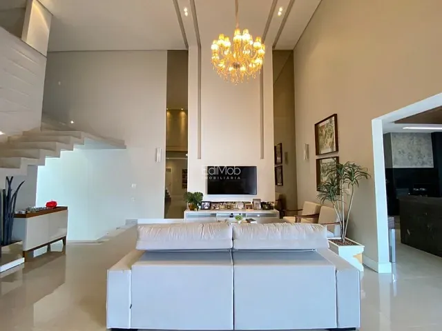 Sobrado com 479m² 3 quartos e 4 banheiros, à venda, no bairro Centro em Cascavel