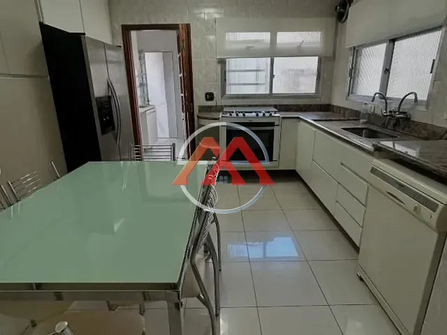 Sobrado 4 quartos e 2 banheiros, para alugar, no bairro Jardim Ângela (Zona Leste) em São Paulo
