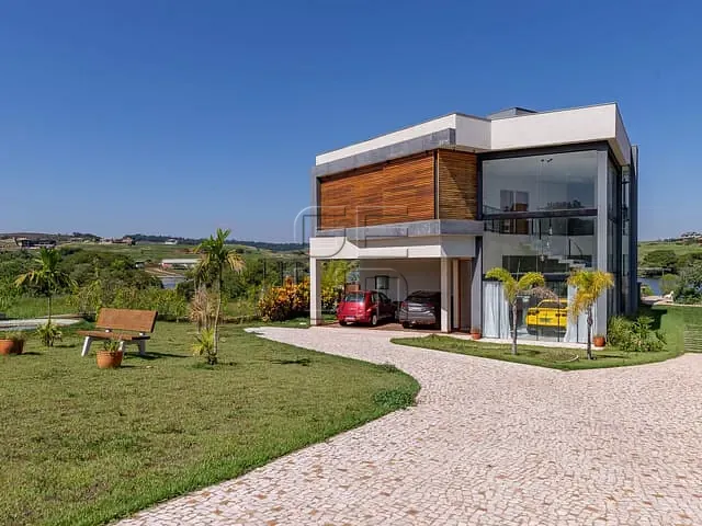 Sobrado com 3370m² 4 quartos e 6 banheiros, à venda, no bairro Rodovia em Sertanópolis