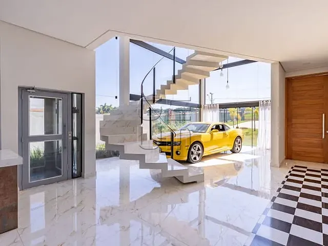 Sobrado com 3370m² 4 quartos e 6 banheiros, à venda, no bairro Rodovia em Sertanópolis