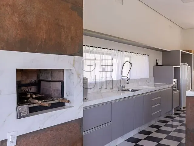 Sobrado com 3370m² 4 quartos e 6 banheiros, à venda, no bairro Rodovia em Sertanópolis