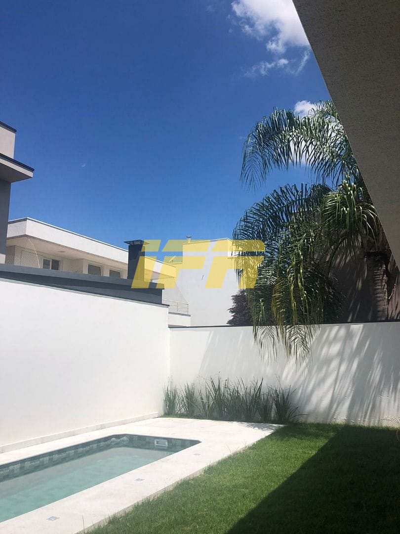 Sobrado, 3 quartos, 242 m² - Foto 2