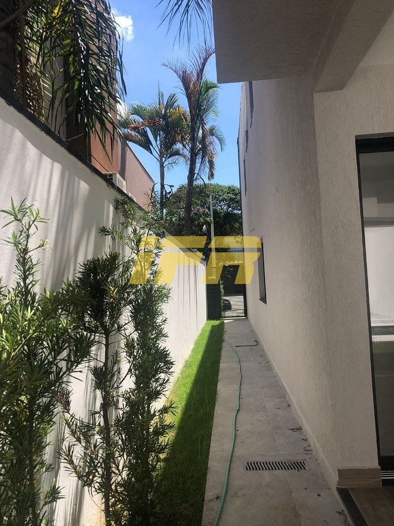 Sobrado, 3 quartos, 242 m² - Foto 9