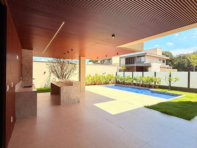 Sobrado 3 quartos e 5 banheiros, à venda, no bairro Jardins França em Goiânia