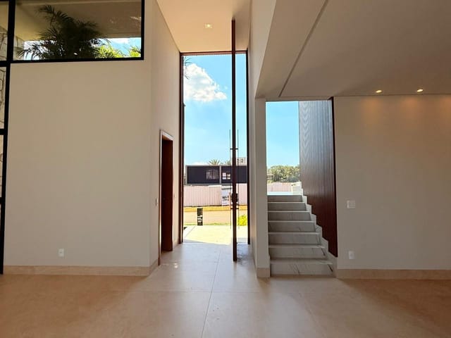 Sobrado 3 quartos e 5 banheiros, à venda, no bairro Jardins França em Goiânia