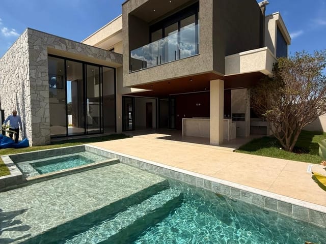 Sobrado 3 quartos e 5 banheiros, à venda, no bairro Jardins França em Goiânia