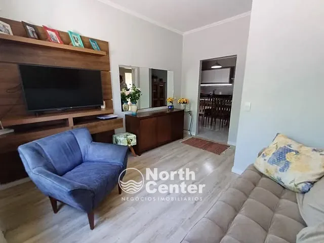 Sobrado com 395m² 4 quartos e 5 banheiros, à venda, no bairro Paranaguamirim em Joinville