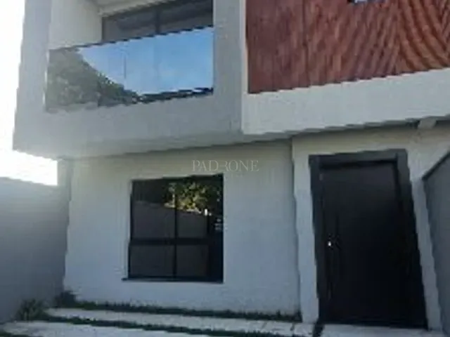 Sobrado 3 quartos e 3 banheiros, à venda, no bairro São Francisco de Assis em Camboriú