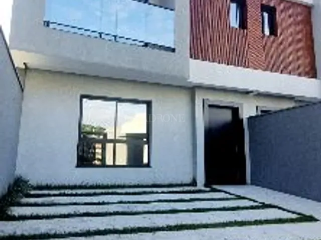 Sobrado 3 quartos e 3 banheiros, à venda, no bairro São Francisco de Assis em Camboriú