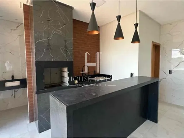 Sobrado com 360m² 4 quartos e 5 banheiros, à venda, no bairro Jardins Bolonha em Senador Canedo