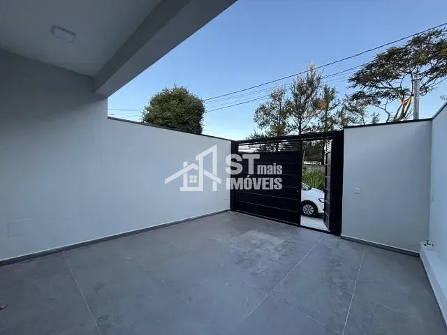 Sobrado com 70m² 2 quartos e 2 banheiros, à venda, no bairro Chácara Lagoa Dourada em Andradas