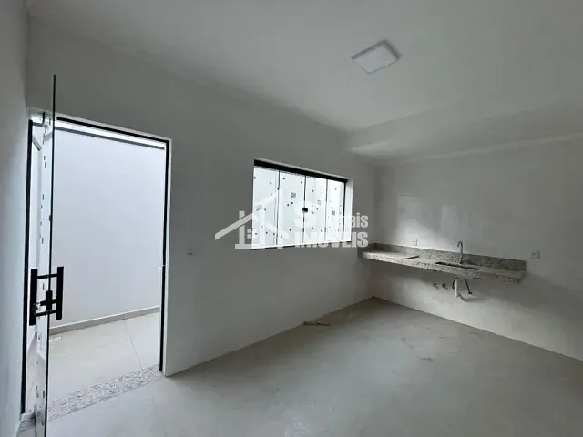Sobrado com 70m² 2 quartos e 2 banheiros, à venda, no bairro Chácara Lagoa Dourada em Andradas