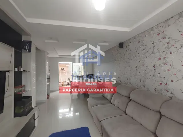 Sobrado com 109m² 3 quartos e 3 banheiros, à venda, no bairro Boqueirão em Curitiba
