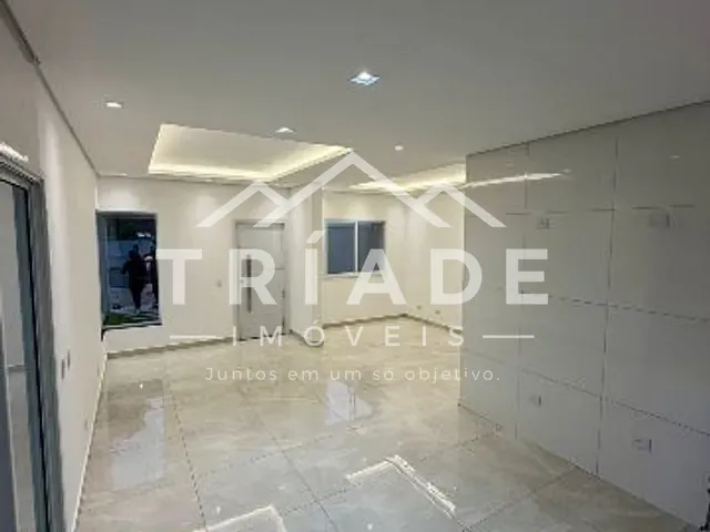 Sobrado com 162m² 3 quartos e 3 banheiros, à venda, no bairro Porto das Laranjeiras em Araucária