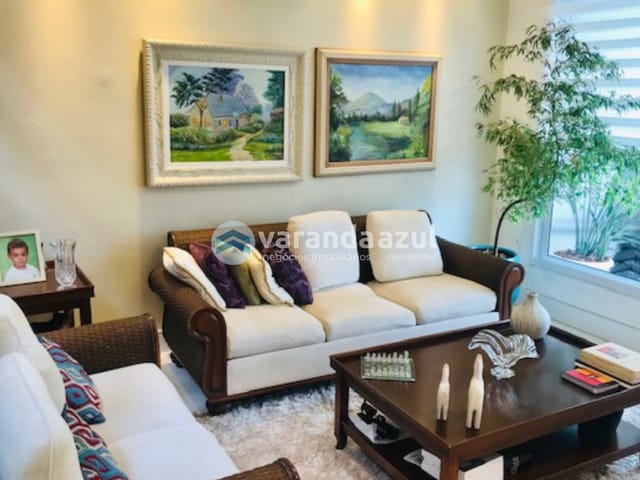 Sobrado com 300m² 3 quartos e 2 banheiros, à venda, no bairro Cidade Parquelandia em Mogi das Cruzes