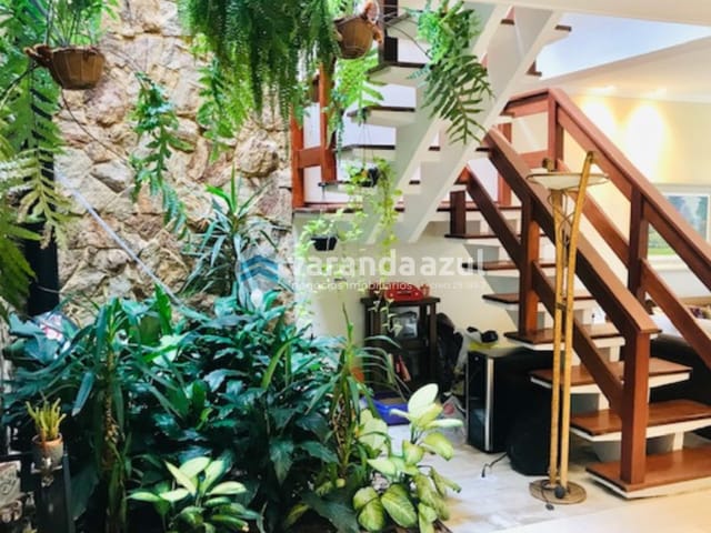 Sobrado com 300m² 3 quartos e 2 banheiros, à venda, no bairro Cidade Parquelandia em Mogi das Cruzes