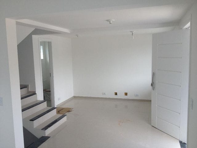 Foto do Casa - Sobrado 3 Quartos, 1 Suite, 2 vagas (condomínio Fechado e de frente pra Rua) - Abranches/Taboão | XS IMÓVEIS