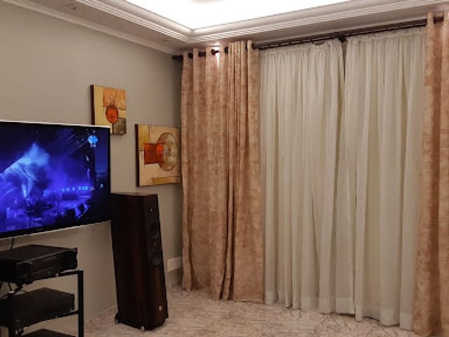 Sobrado 3 quartos e 4 banheiros, à venda, no bairro Jardim Vila Galvão em Guarulhos