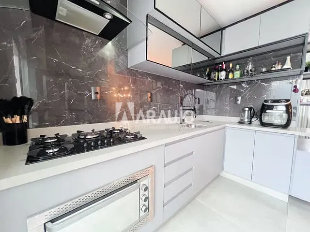Sobrado com 139m² 3 quartos e 2 banheiros, à venda, no bairro Fazenda em Itajaí