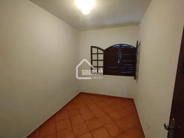 Sobrado 3 quartos e 1 banheiro, à venda, no bairro Sítio Paecara (Vicente de Carvalho) em Guarujá