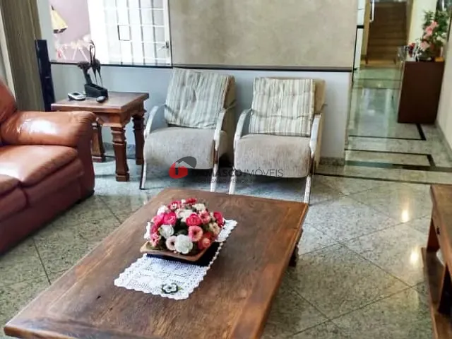 Sobrado com 219m² 4 quartos e 1 banheiro, à venda, no bairro Olímpico em São Caetano do Sul