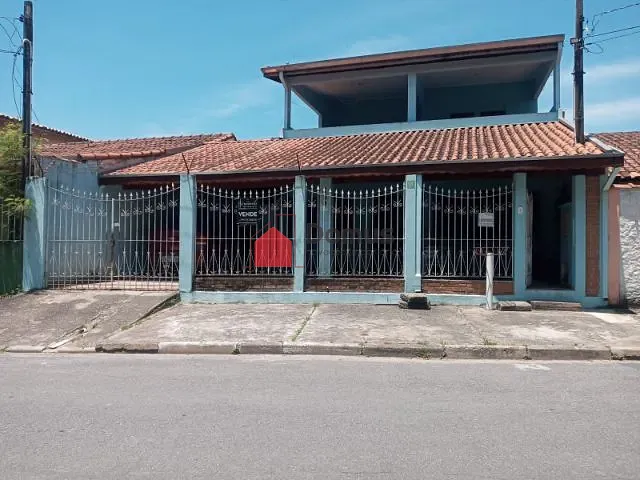 Sobrado 3 quartos e 2 banheiros, à venda, no bairro Conjunto Habitacional Terra dos Ipês em Pindamonhangaba