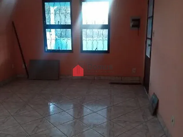 Sobrado 3 quartos e 2 banheiros, à venda, no bairro Conjunto Habitacional Terra dos Ipês em Pindamonhangaba