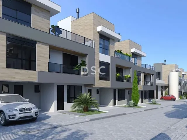 Sobrado com 185m² 3 quartos e 5 banheiros, à venda, no bairro Santa Felicidade em Curitiba