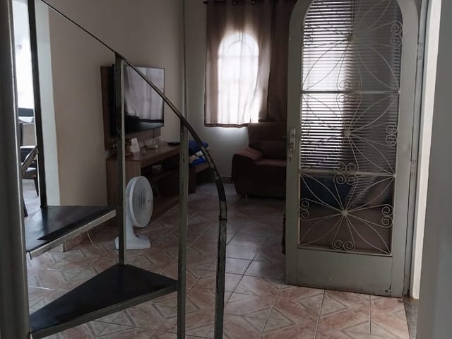 Sobrado com 250m² 3 quartos e 2 banheiros, à venda, no bairro Parque Valença I em Campinas
