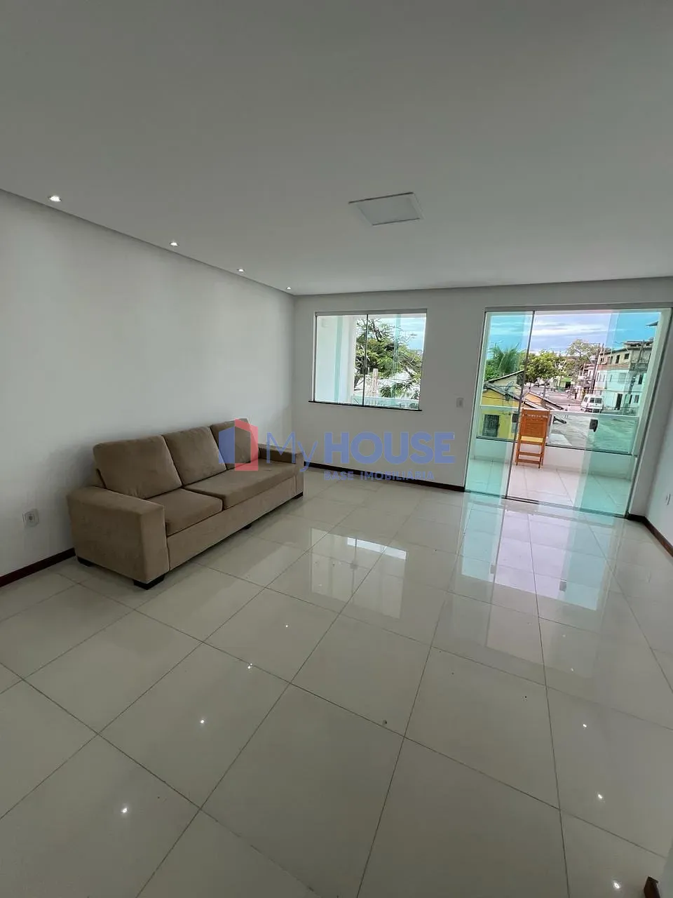 Sobrado, 5 quartos, 353 m² - Foto 2