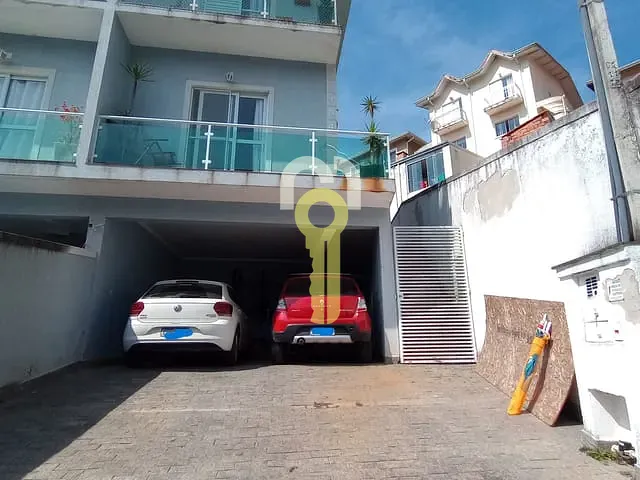 Sobrado com 180m² 3 quartos e 4 banheiros, à venda, no bairro Jardim Rio das Pedras em Cotia
