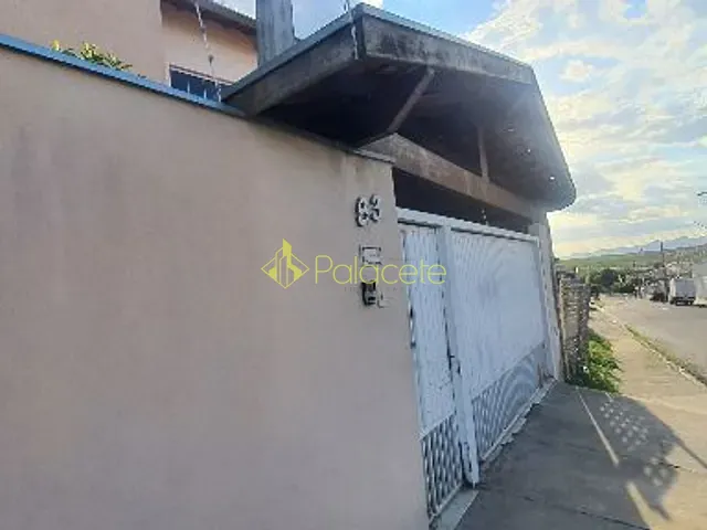 Sobrado com 200m² 3 quartos e 2 banheiros, à venda, no bairro Residencial Mombaça I em Pindamonhangaba
