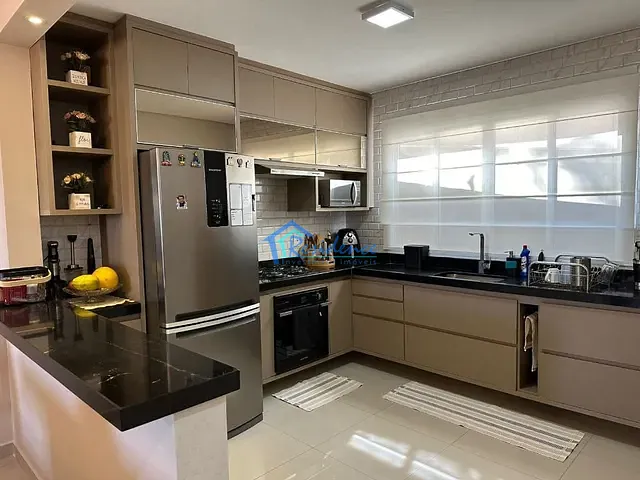 Sobrado com 150m² 3 quartos e 2 banheiros, à venda, no bairro Jardim Park Real em Indaiatuba