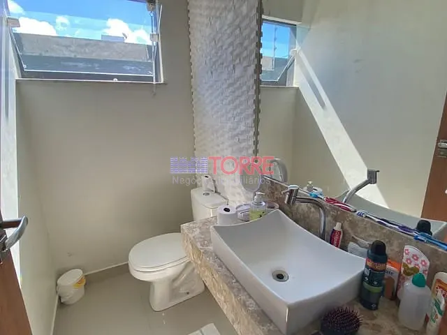 Casa com 251m² 3 quartos e 3 banheiros, à venda, no bairro Nossa Senhora da Vitória em Ilhéus