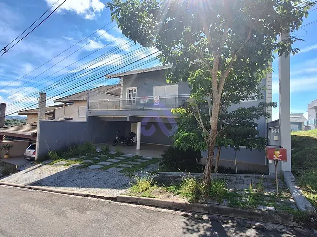 Sobrado 4 quartos e 4 banheiros, à venda, no bairro Villa Verde em Franco da Rocha