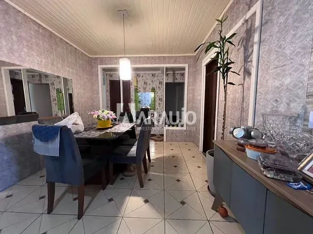 Sobrado com 487m² 4 quartos e 2 banheiros, à venda, no bairro São Vicente em Itajaí