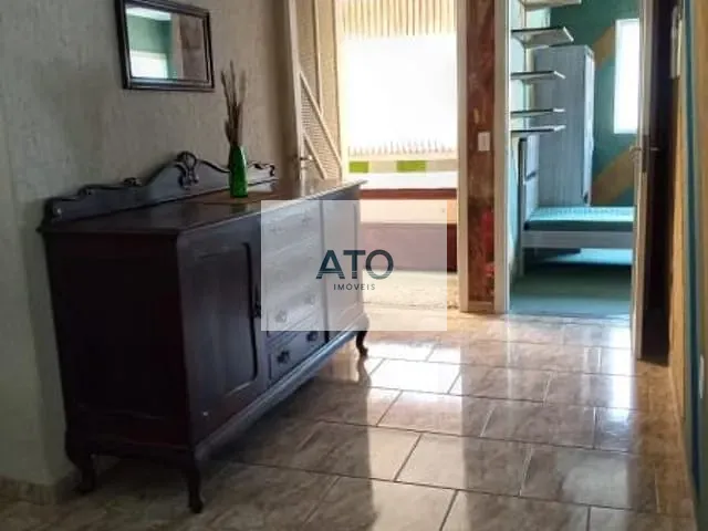 Sobrado com 249m², à venda, no bairro São Vicente em Itajaí