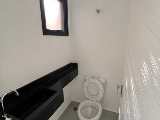 Sobrado 4 quartos e 2 banheiros, à venda, no bairro Campestre em Santo André