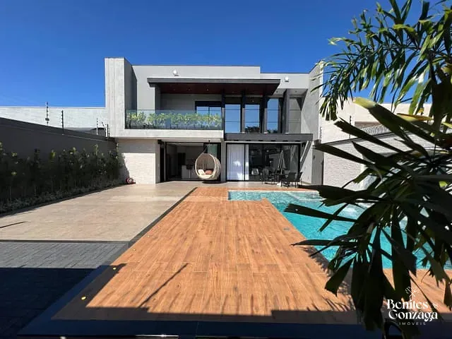 Sobrado 3 quartos e 5 banheiros, à venda, no bairro Jardim Munique em Maringá