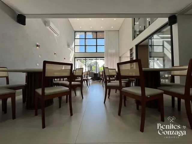 Sobrado 3 quartos e 5 banheiros, à venda, no bairro Jardim Munique em Maringá