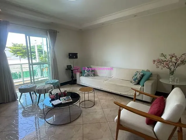 Sobrado com 239m² 3 quartos e 5 banheiros, à venda, no bairro Vila Guiomar em Santo André